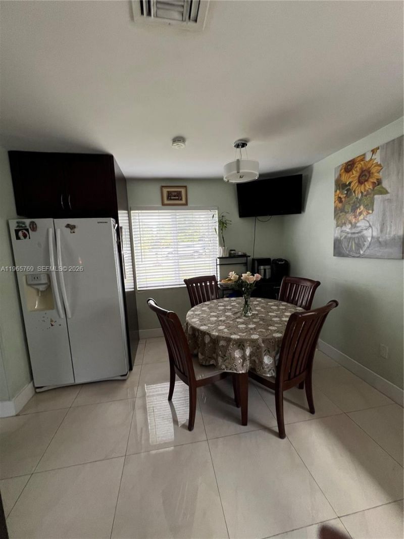 10382 SW 25th St , Miami, FL 33165 Photo