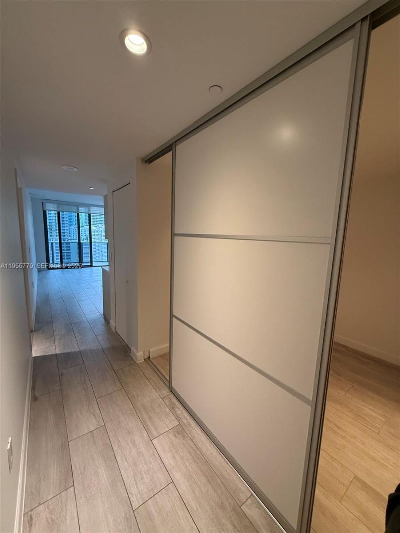 45 SW 9th St, Unit 1004, Miami, FL 33130 Photo