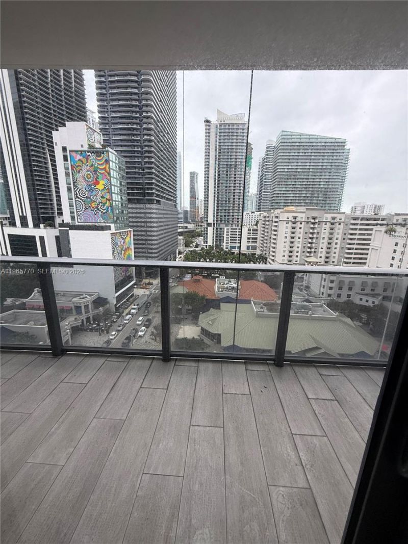 45 SW 9th St, Unit 1004, Miami, FL 33130 Photo