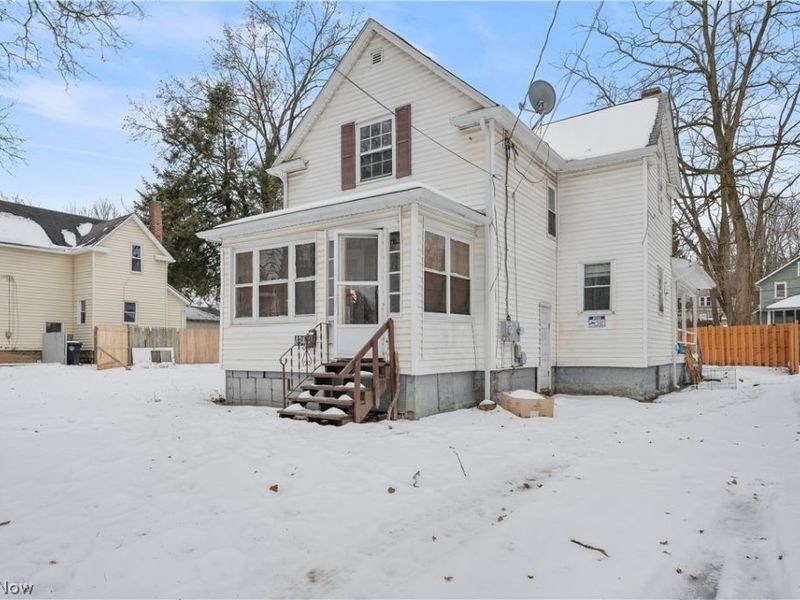 434 Matthews Street, Akron, OH 44306 Photo 1