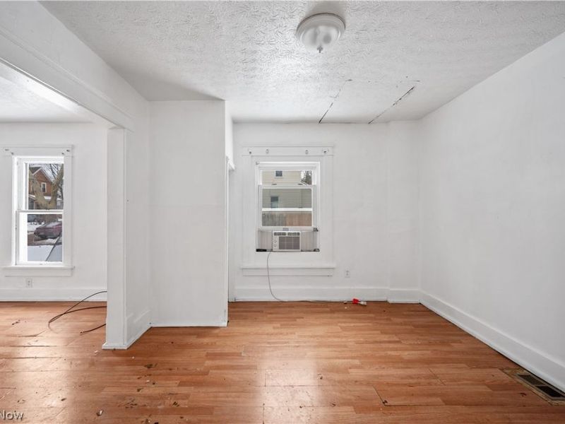 434 Matthews Street, Akron, OH 44306 Photo 17