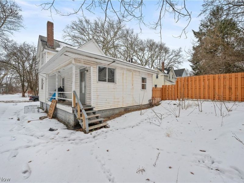 434 Matthews Street, Akron, OH 44306 Photo 4