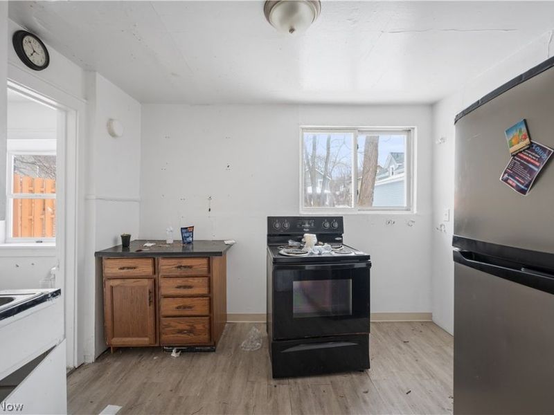 434 Matthews Street, Akron, OH 44306 Photo 7