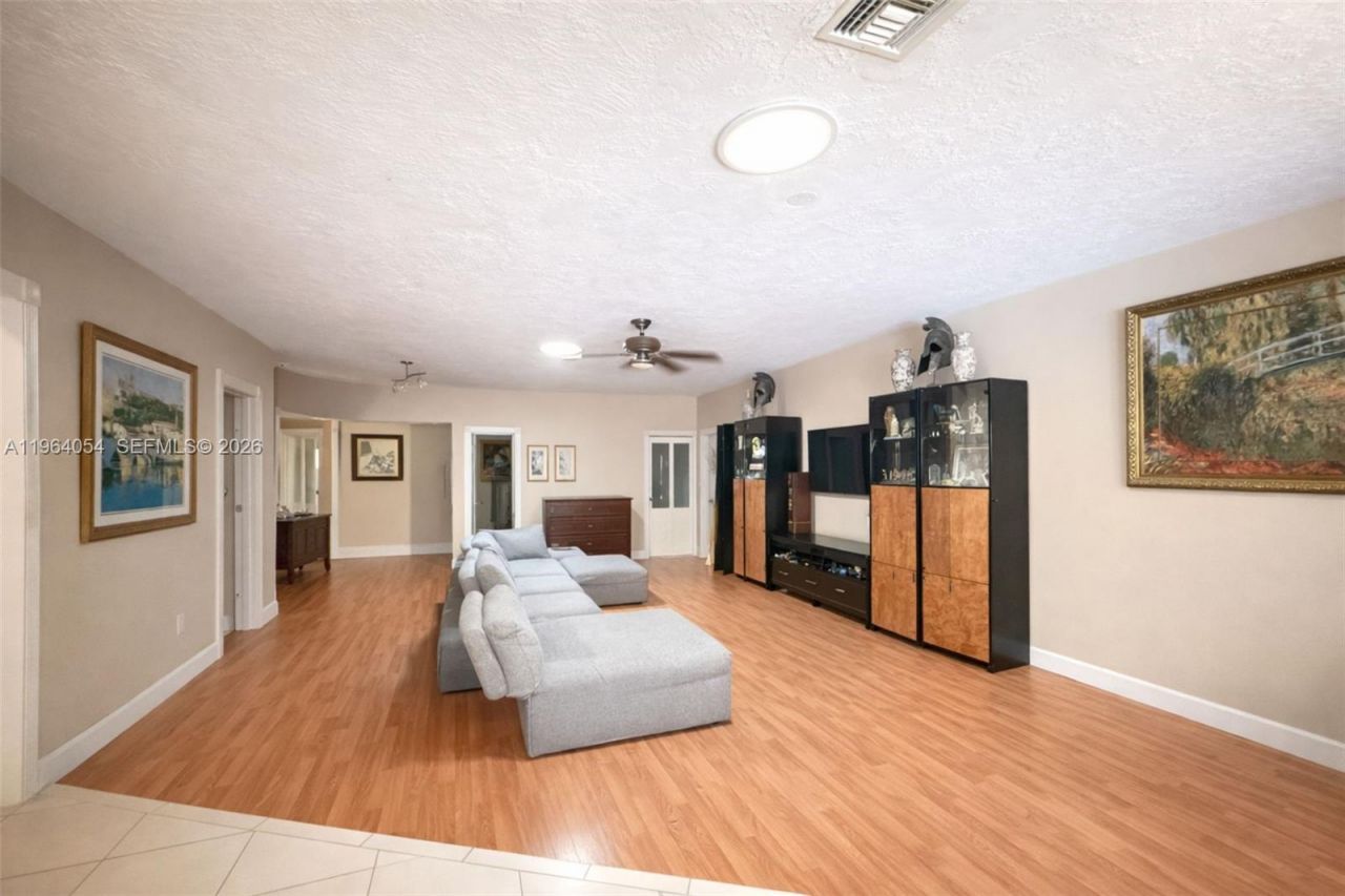 9761 SW 148th St, Miami, FL 33176 Photo