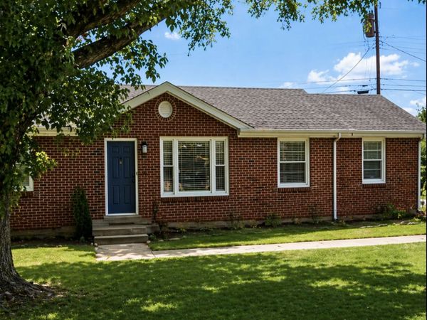 823 Glendale Dr, Clarksville, TN 37043