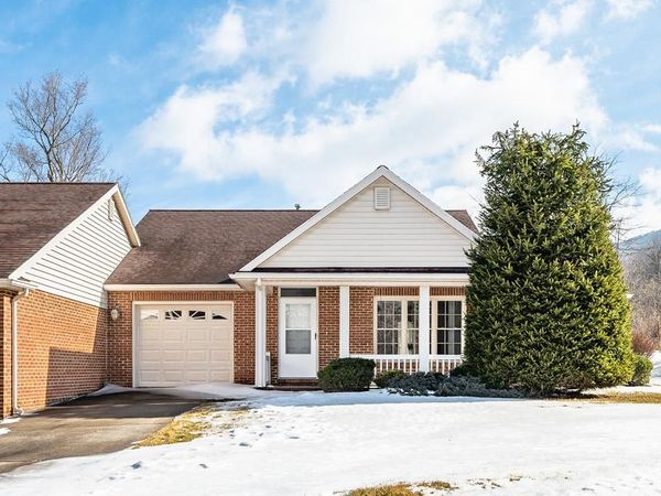 709 Three Springs Drive, Bluefield, WV 24701