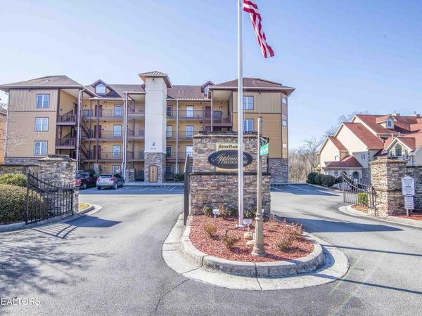 527 River Place Way, Sevierville, TN 37862