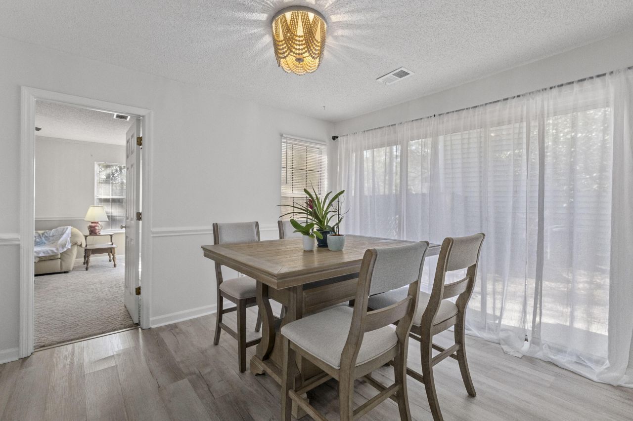 7920 Riverbirch Lane Photo 9