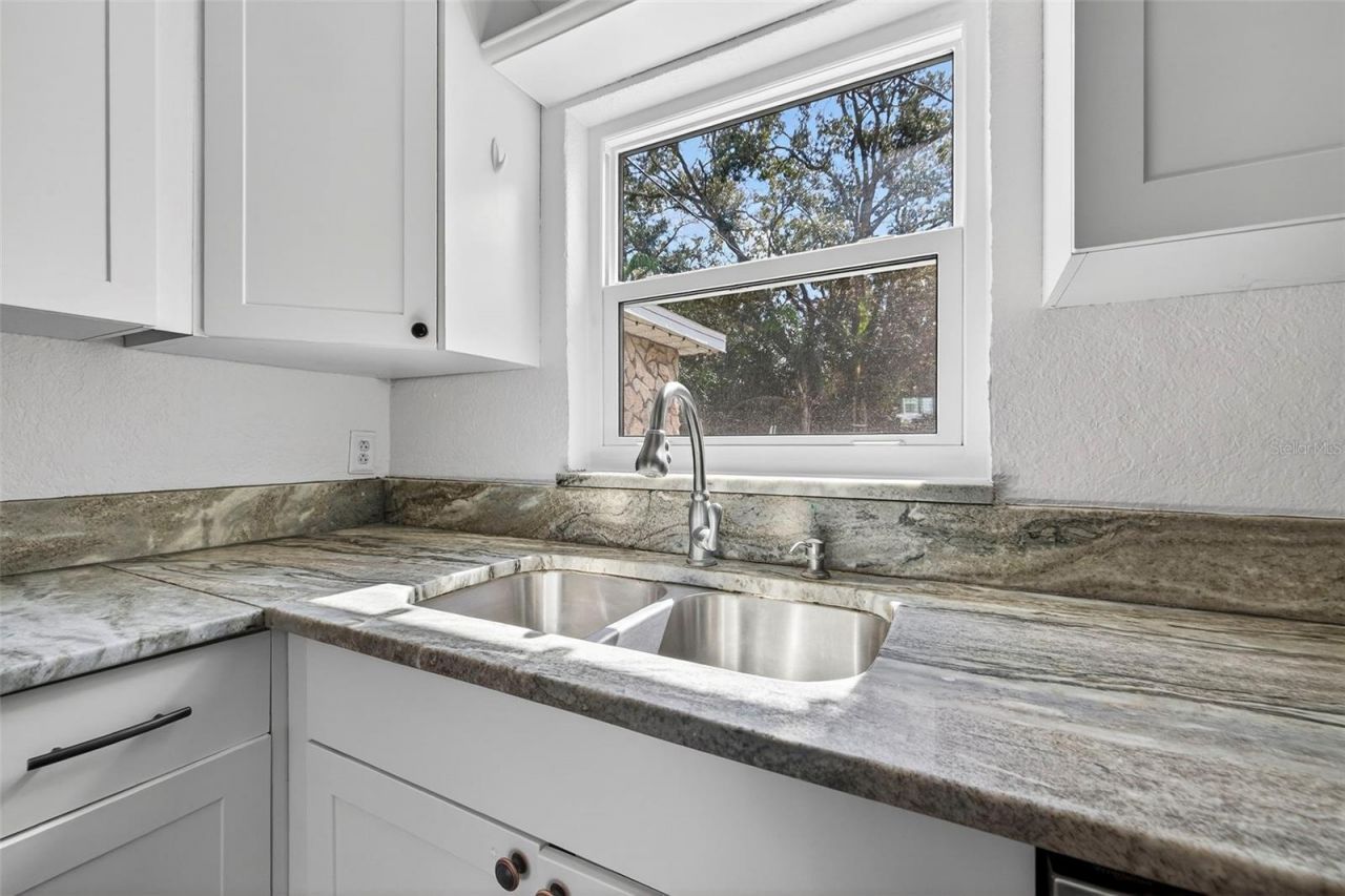 1210 46th Avenue N, Saint Petersburg, FL 33702 Photo