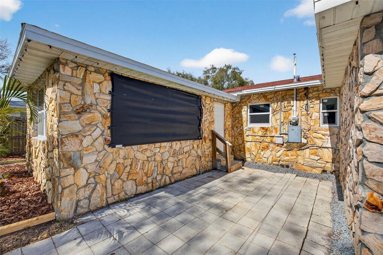 1210 46th Avenue N, Saint Petersburg, FL 33702 Photo