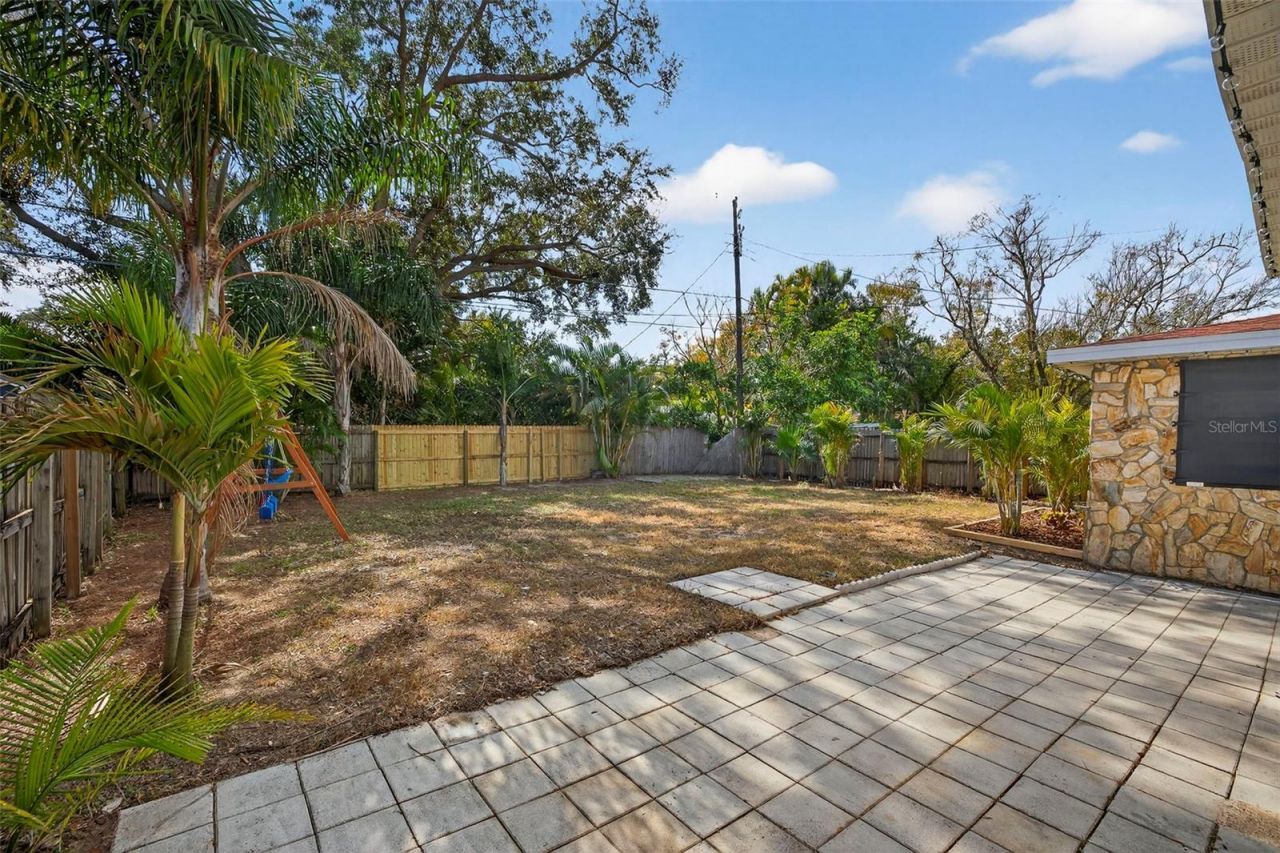 1210 46th Avenue N, Saint Petersburg, FL 33702 Photo