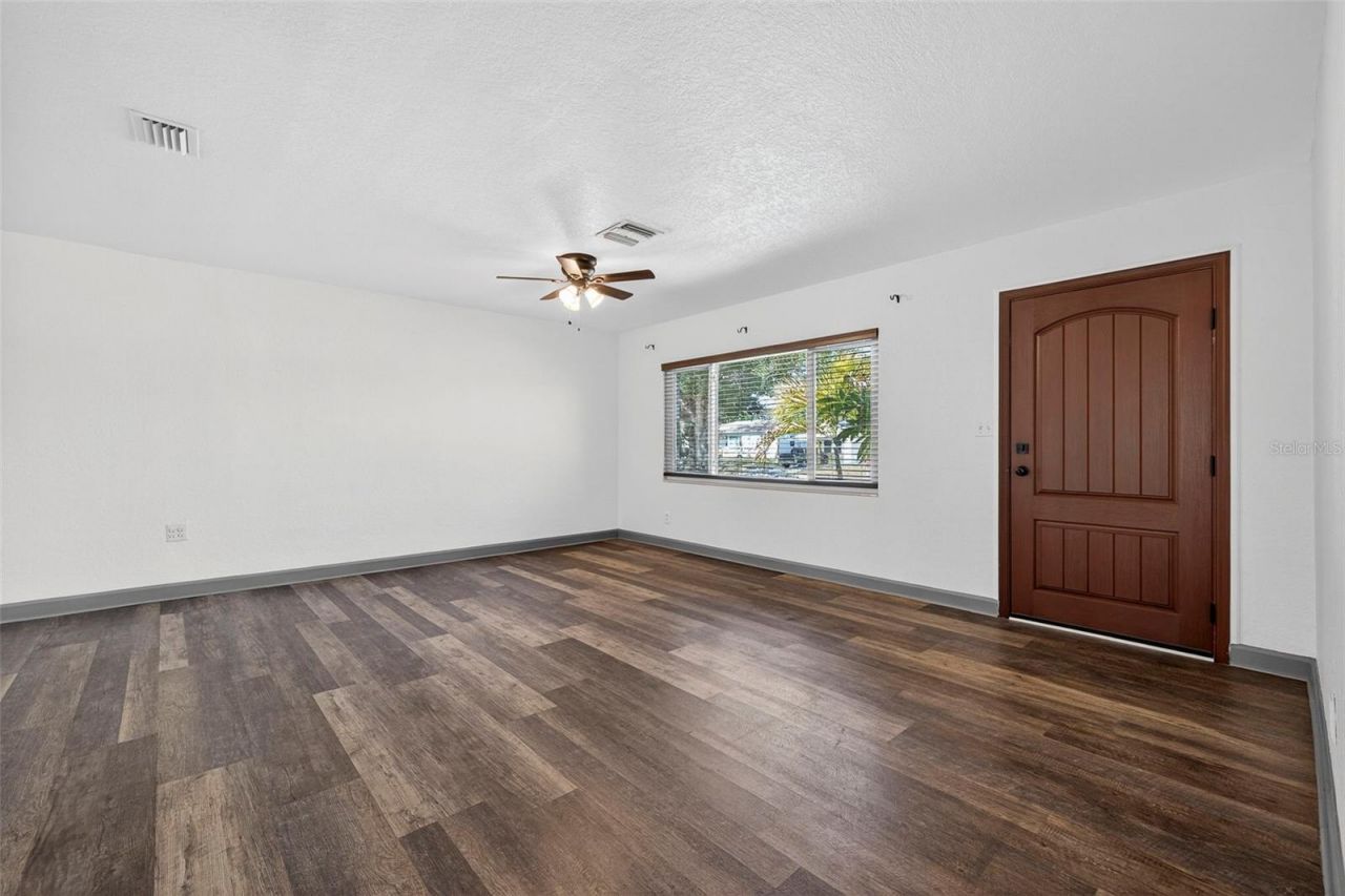 1210 46th Avenue N, Saint Petersburg, FL 33702 Photo