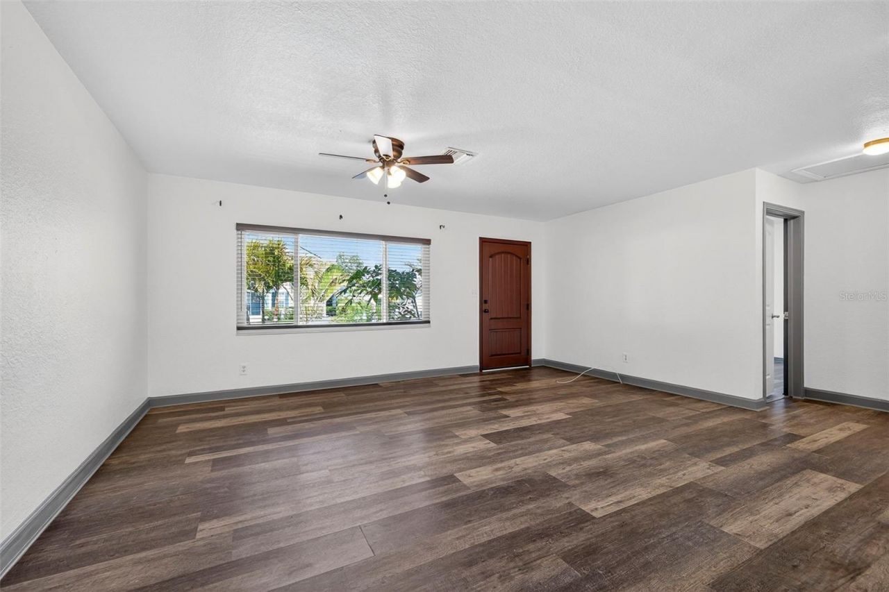 1210 46th Avenue N, Saint Petersburg, FL 33702 Photo