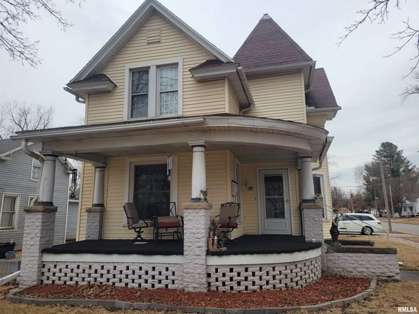 394 E HURST Street, Bushnell, IL 61422