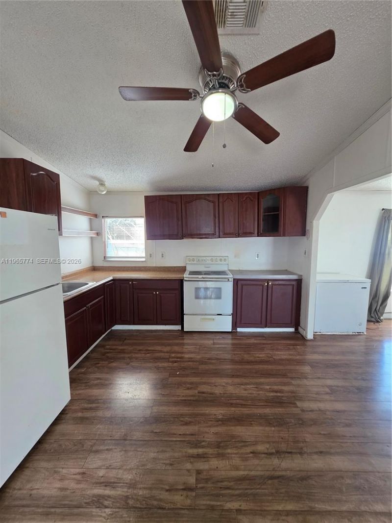 19800 SW 180th Ave , Unit 571, Miami, FL 33187 Photo