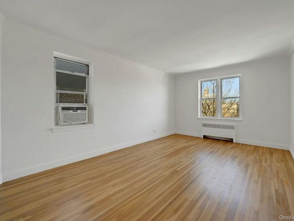 640 W 231st Street, Unit 7E, Bronx, NY 10463