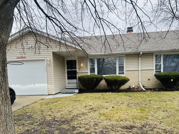 1065 Hiawatha Drive, Elgin, IL 60120