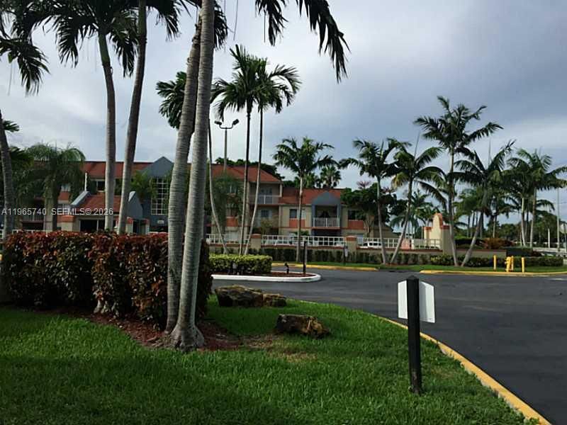 18850 NW 57th Ave, Unit 308, Hialeah, FL 33015 Main Photo