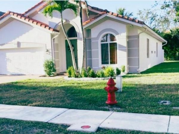 9139 Citrus Isle Lane, Lake Worth, FL 33467