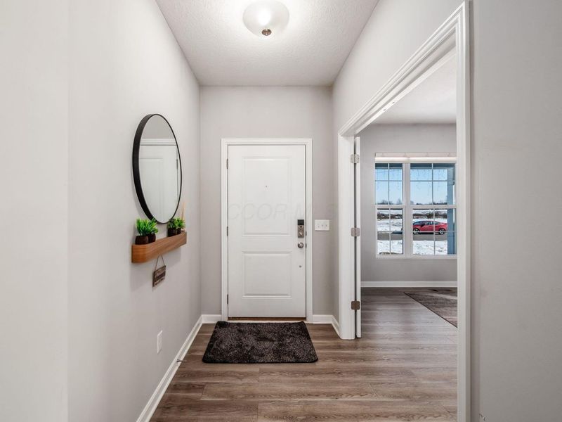 127 Silver Pine Lane, Lewis Center, OH 43035 Photo 9