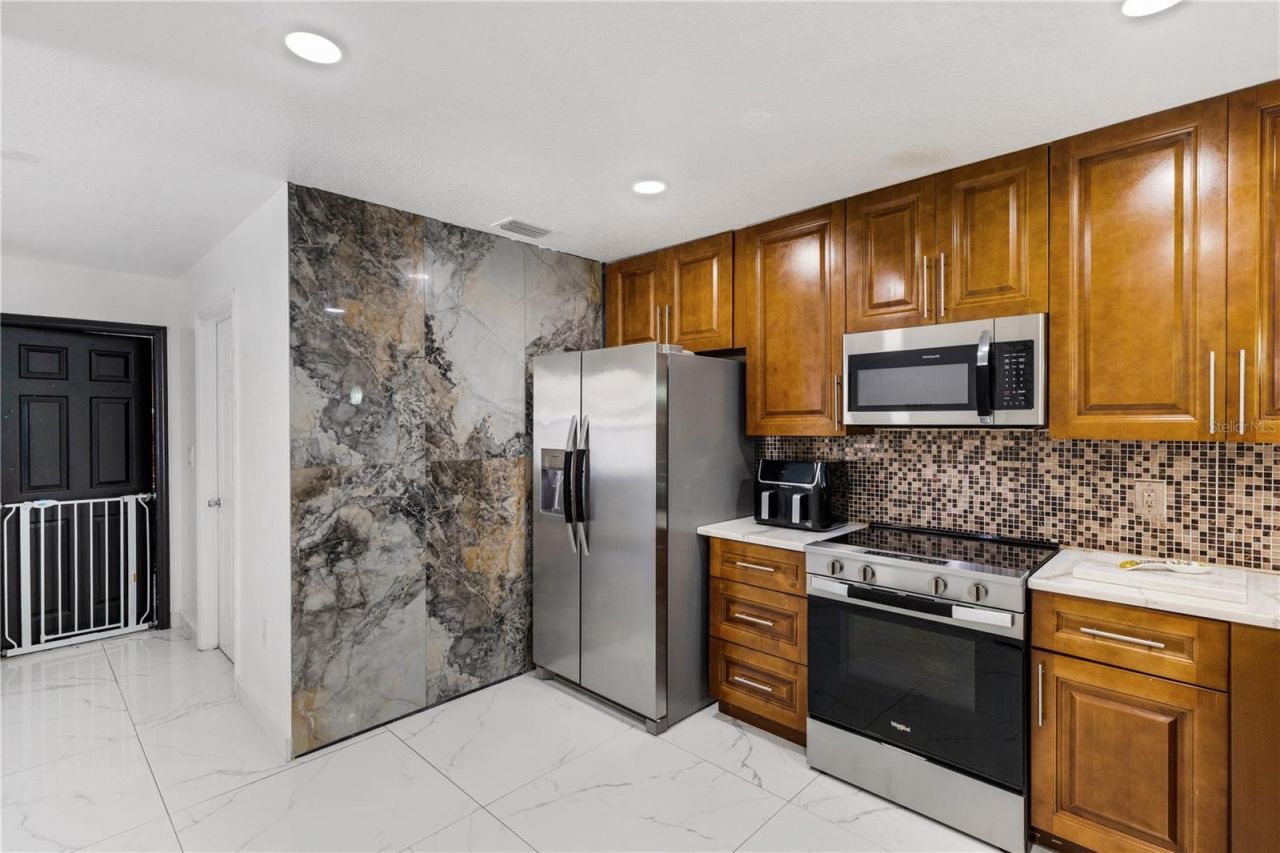 2634 N Dr Martin Luther King Way, Sarasota, FL 34234 Photo