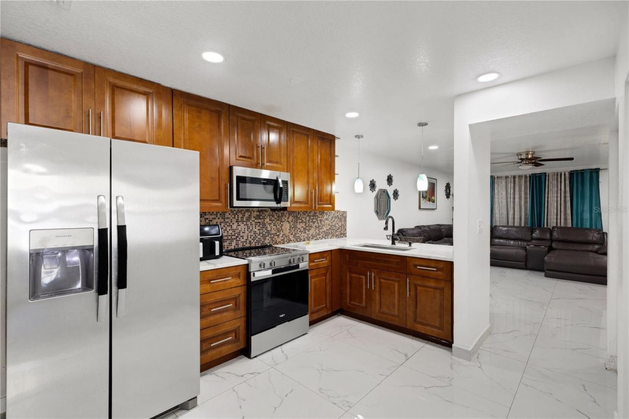 2634 N Dr Martin Luther King Way, Sarasota, FL 34234 Photo