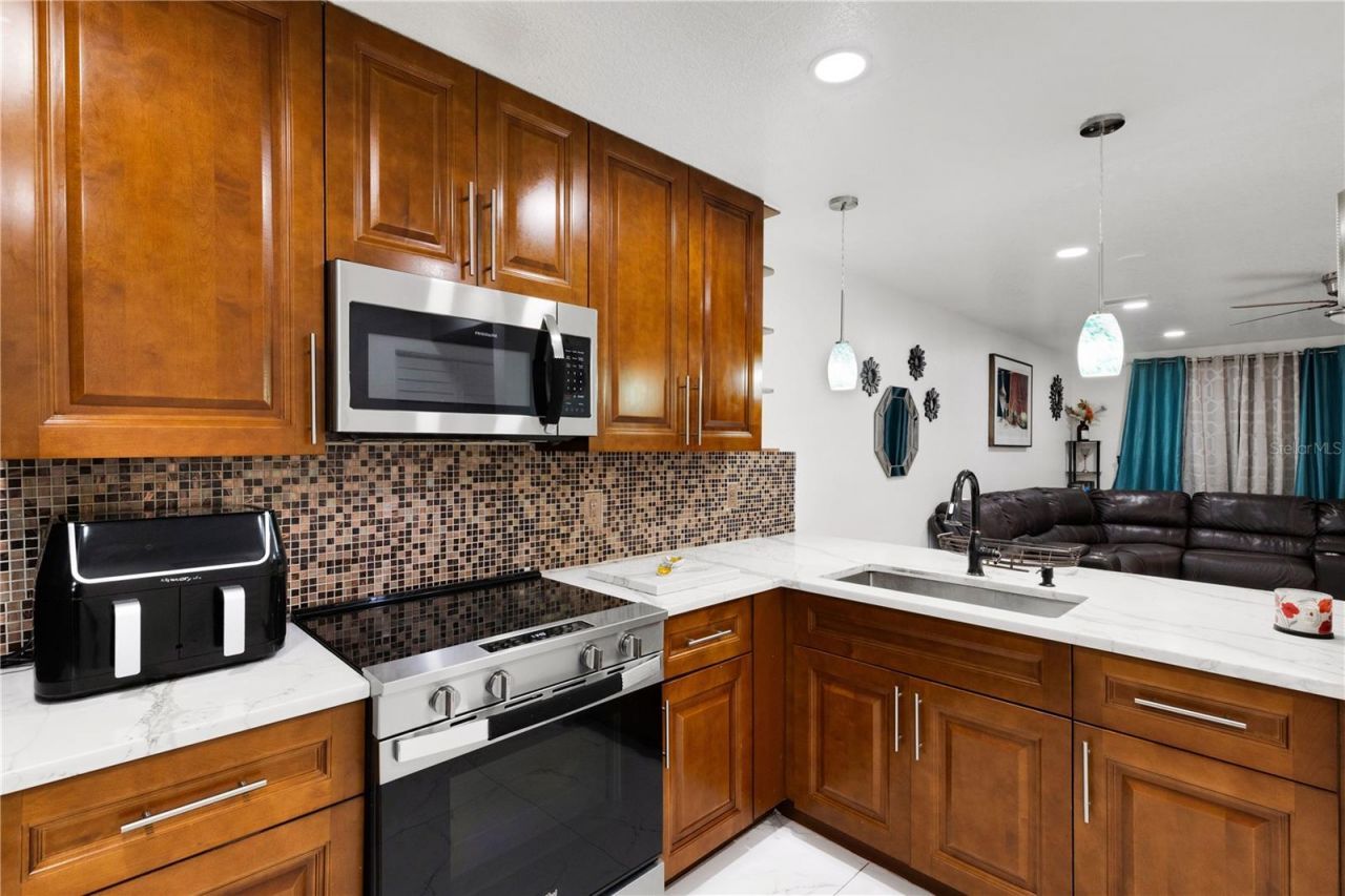 2634 N Dr Martin Luther King Way, Sarasota, FL 34234 Photo