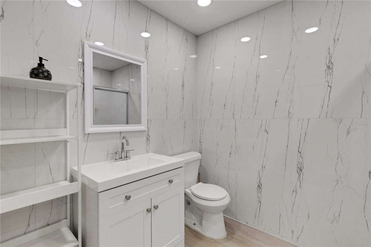 2634 N Dr Martin Luther King Way, Sarasota, FL 34234 Photo