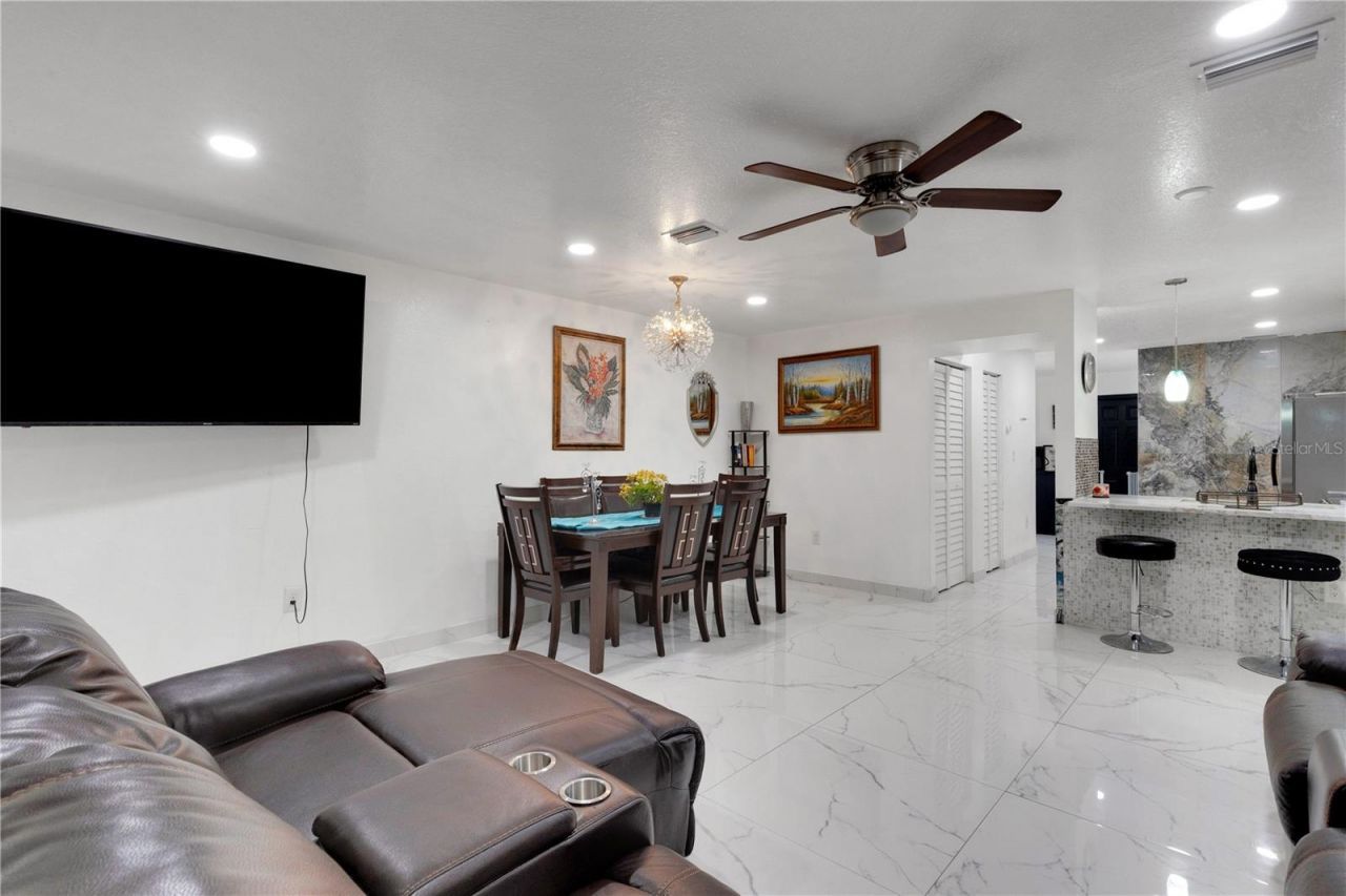 2634 N Dr Martin Luther King Way, Sarasota, FL 34234 Photo