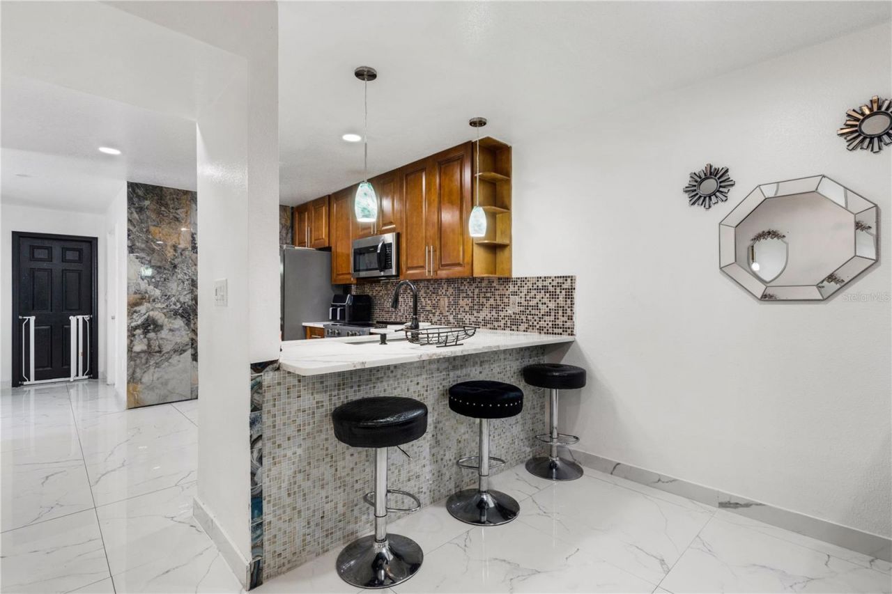 2634 N Dr Martin Luther King Way, Sarasota, FL 34234 Photo