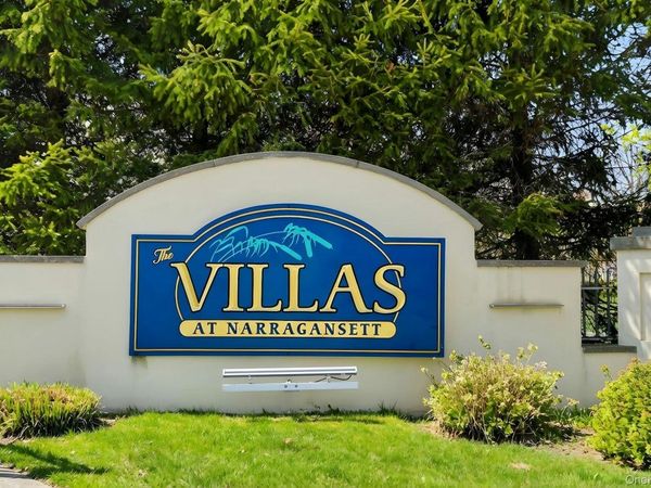 604 Narragansett Villas Drive, Lindenhurst, NY 11757