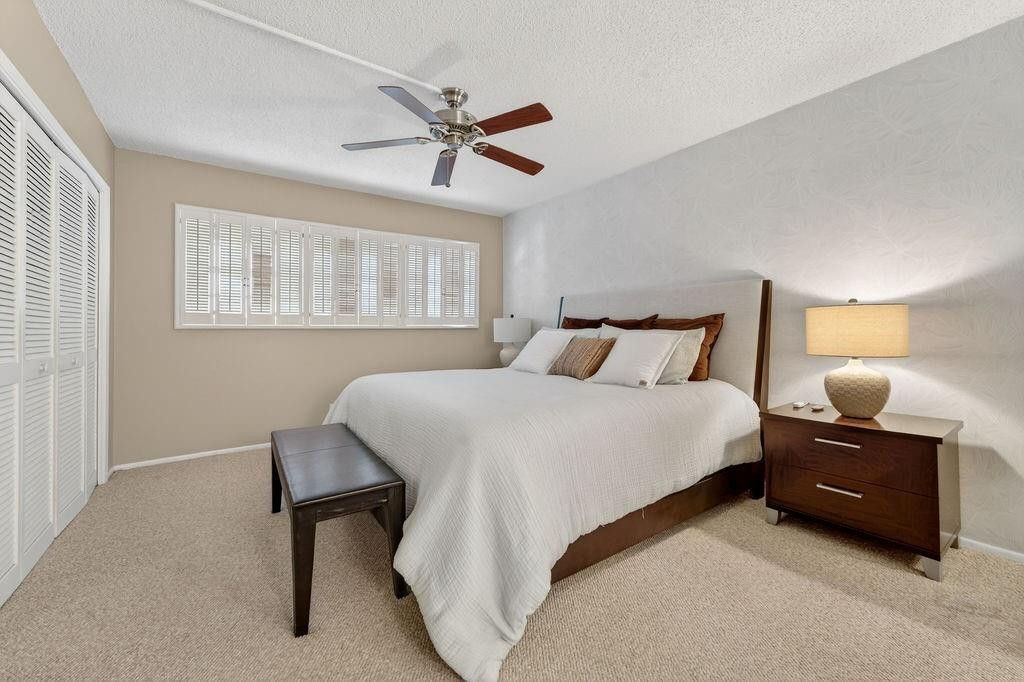 575 Oaks Lane, Unit 1002, Pompano Beach, FL 33069 Photo