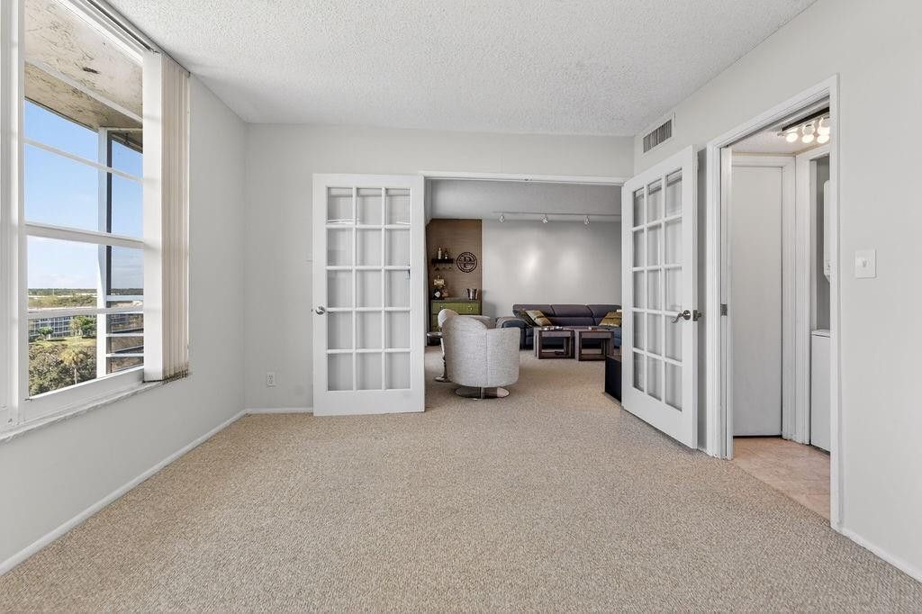 575 Oaks Lane, Unit 1002, Pompano Beach, FL 33069 Photo