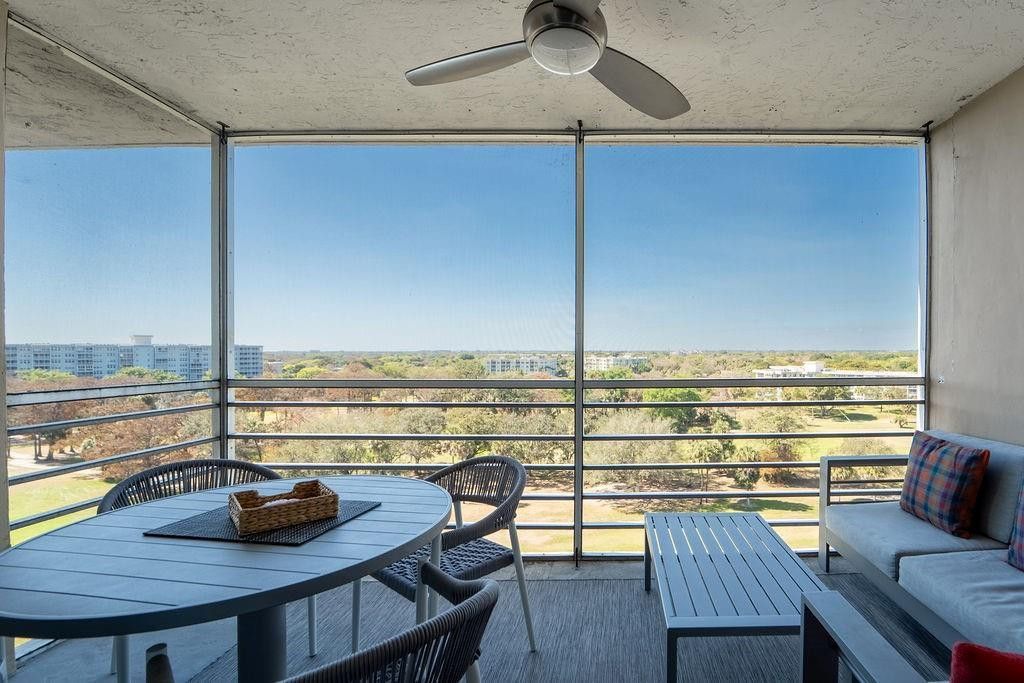 575 Oaks Lane, Unit 1002, Pompano Beach, FL 33069 Photo