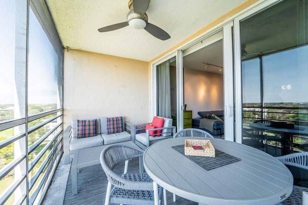 575 Oaks Lane, Unit 1002, Pompano Beach, FL 33069 Photo