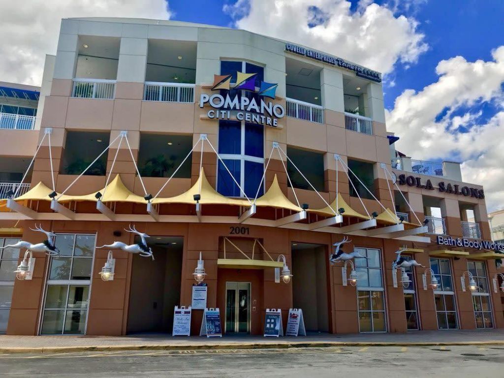 575 Oaks Lane, Unit 1002, Pompano Beach, FL 33069 Photo