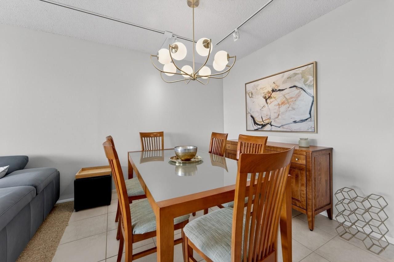 575 Oaks Lane, Unit 1002, Pompano Beach, FL 33069 Photo