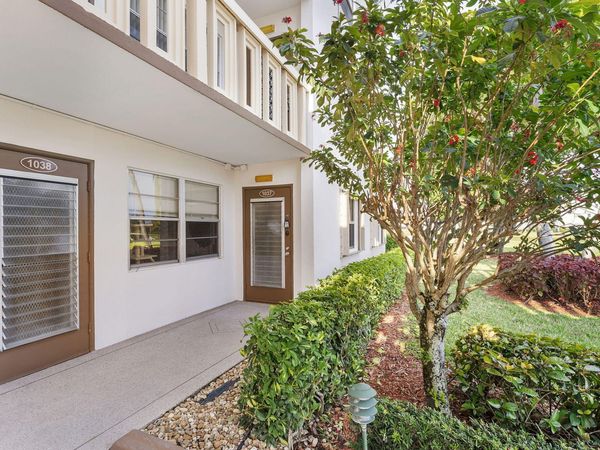 1037 Guildford C, Boca Raton, FL 33434