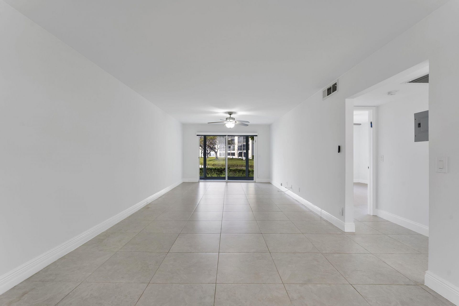 1037 Guildford C, Boca Raton, FL 33434 Photo