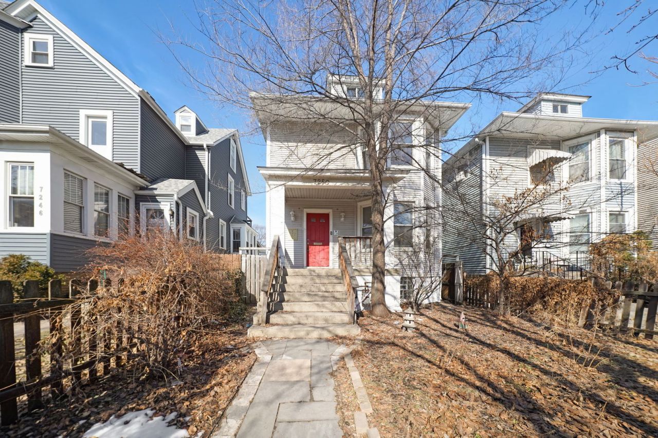 7250 N Rogers Avenue, Unit 1, Chicago, IL 60645 Main Photo