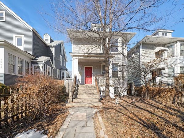 7250 N Rogers Avenue, Unit 1, Chicago, IL 60645