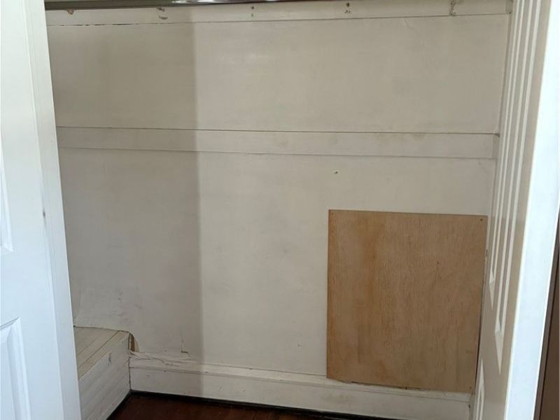 3303 E Scarborough Road, Cleveland, OH 44118 Photo 17