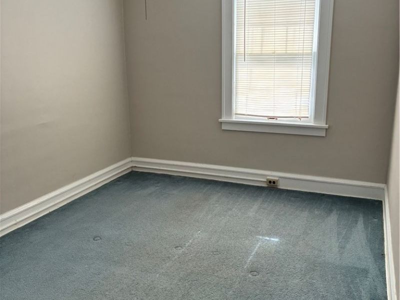 3303 E Scarborough Road, Cleveland, OH 44118 Photo 18