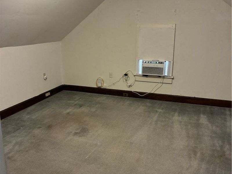 3303 E Scarborough Road, Cleveland, OH 44118 Photo 22