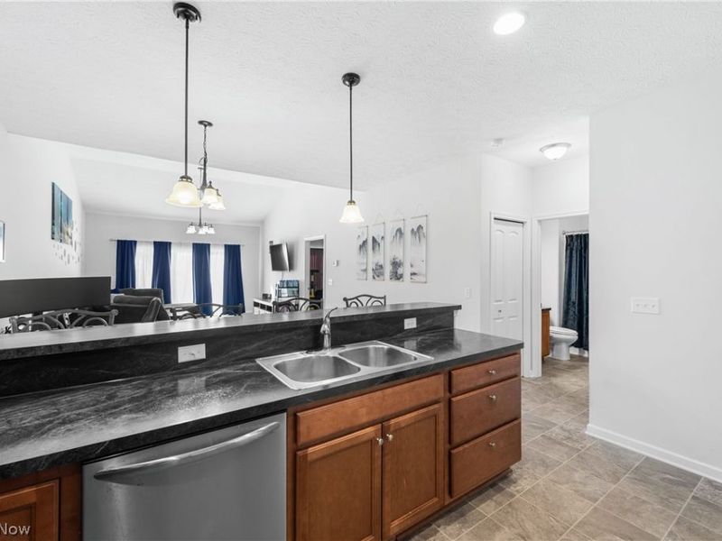 416 Deer Crossing, Elyria, OH 44035 Photo 3