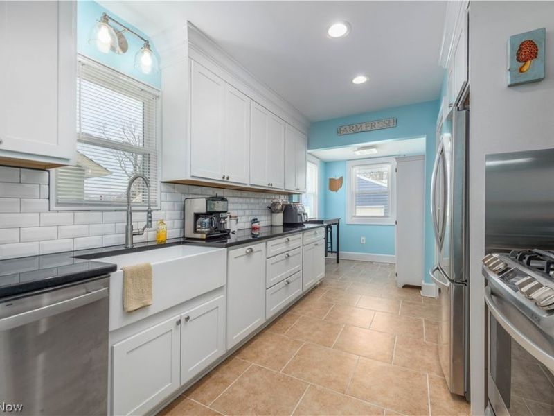 16912 Larchwood, Cleveland, OH 44135 Photo 24