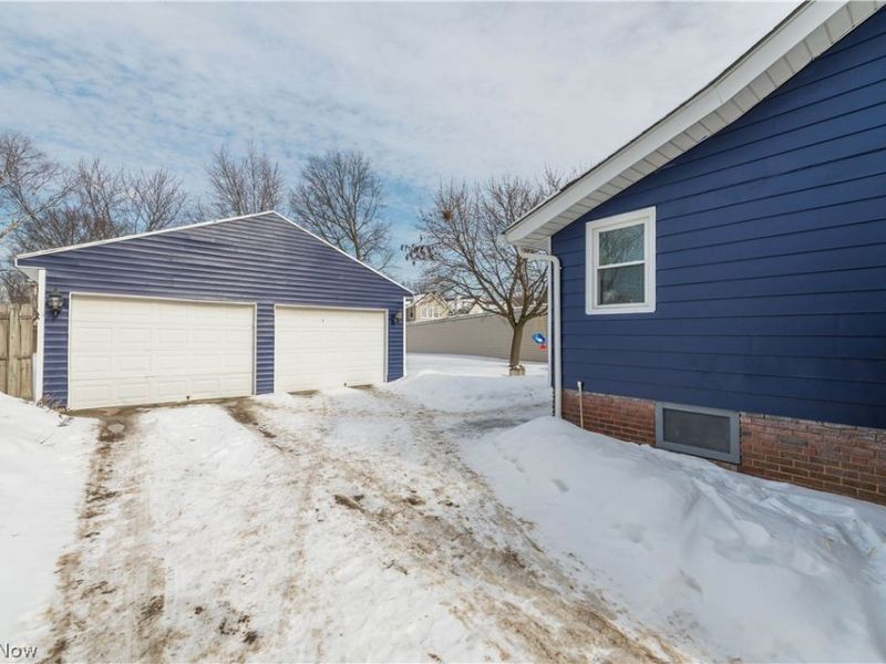 16912 Larchwood, Cleveland, OH 44135 Photo 47