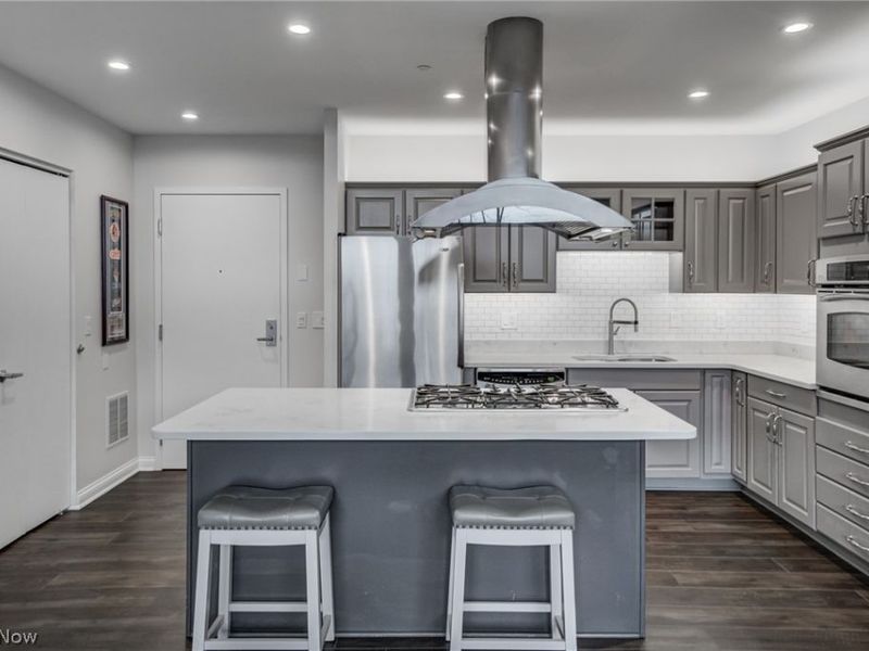 2079 Random Road, Unit 104, Cleveland, OH 44106 Photo 10