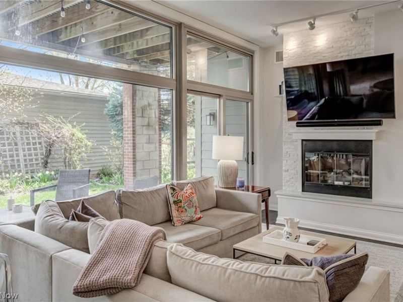 2079 Random Road, Unit 104, Cleveland, OH 44106 Photo 12