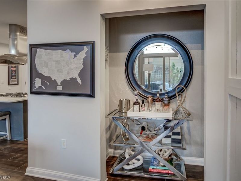 2079 Random Road, Unit 104, Cleveland, OH 44106 Photo 14